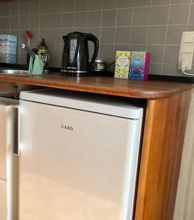 Apartment Skonne Vaerelser Med Adgang Til Pejsestue Og Have Risskov